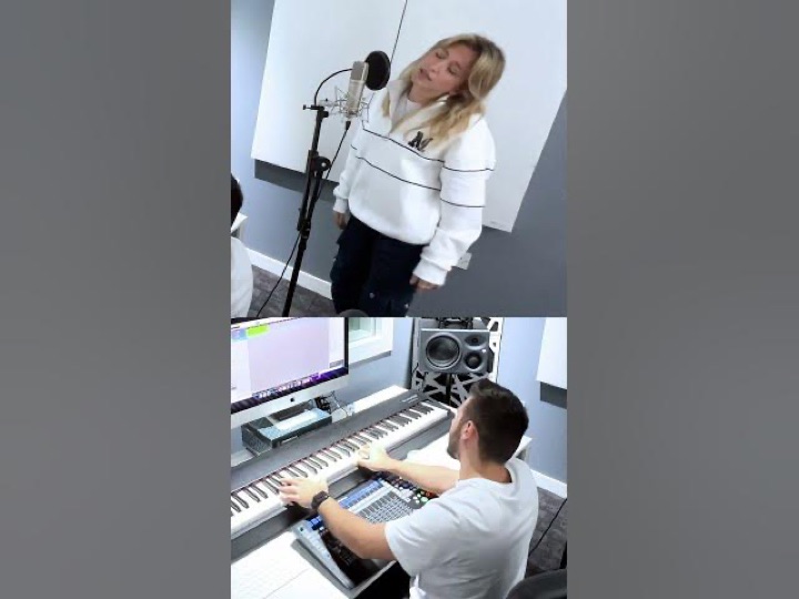 Believer with nice little change of style at the end. #believer #livesession #cover #piano #singing